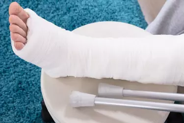 best hospital bone fracture treatment in purnia, best doctor for bone fracture treatment in purnia, cost of bone fracture surgery in purnia